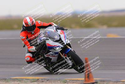 media/Jan-14-2023-SoCal Trackdays (Sat) [[497694156f]]/Turn 11 Inside (950am)/